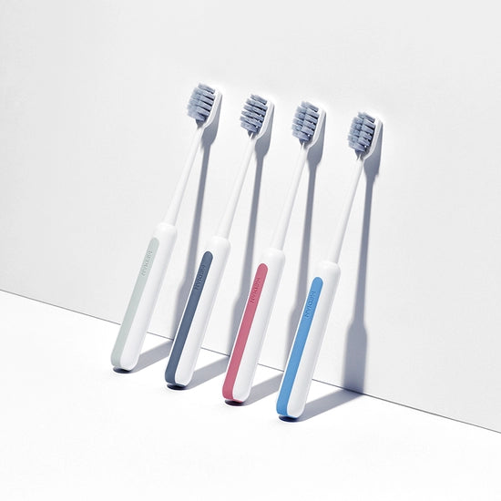 MEDIAN GUM SCIENCE TOOTHBRUSH - 4ea